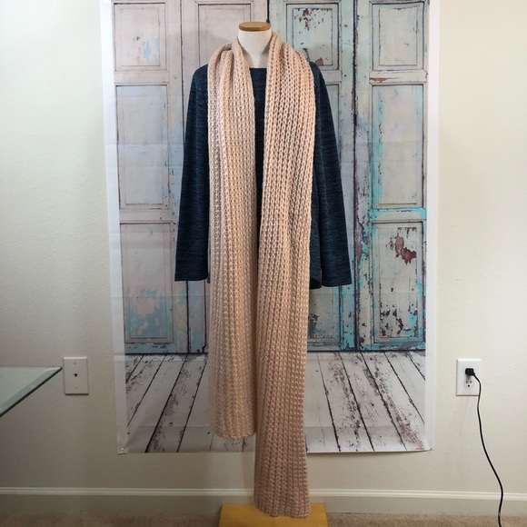 ➝ 2/$12 - Scarf - Picture 4 of 5